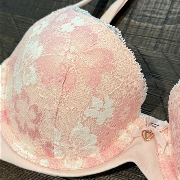 Victoria’s Secret Body by Victoria Lined Demi Pink Lace Underwire Criss Cross - Picture 6 of 15